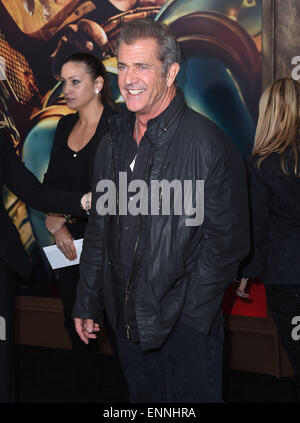 Hollywood, Kalifornien, USA. 7. Mai 2015. Mel Gibson kommt für die Premiere des Films "Mad Max: Fury Road" im chinesischen Theater. © Lisa O'Connor/ZUMA Draht/Alamy Live-Nachrichten Stockfoto