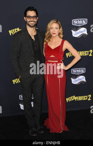 Los Angeles, Kalifornien, USA. 8. Mai 2015. Brittany Snow, Tyler Hoechlin Teilnahme an der Los Angeles Premiere von '' Pitch Perfect 2'' im Nokia Theatre in Los Angeles, Kalifornien am 8. Mai 2015 statt. 2015-Credit: D. Long/Globe Fotos/ZUMA Draht/Alamy Live-Nachrichten Stockfoto