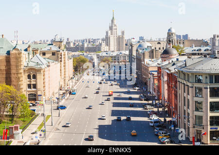 Moskau, Russland - 7. Mai 2015: oben Blick auf Lubjanka und Nowaja Platz im Frühling. Lubjanka ist quadratisch in Hitorical Mitte des Stockfoto