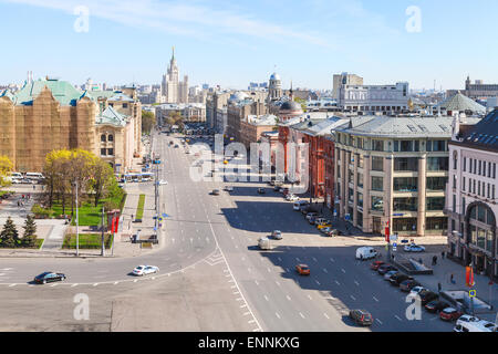 Moskau, Russland - 7. Mai 2015: Lubyanskaya und Nowaja Platz in Moskau im Frühling. Lubjanka ist quadratisch in Hitorical Mitte Stockfoto