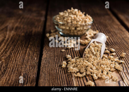 Hölzerne Hintergrund mit Soja Fleisch (close-up erschossen) Stockfoto