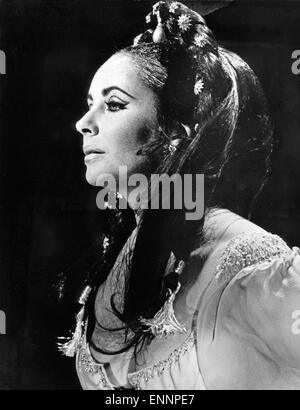 Doktor Faustus, UK, 1967, Regie: Richard Burton, Nevill Coghill, Monia: Elizabeth Taylor Stockfoto