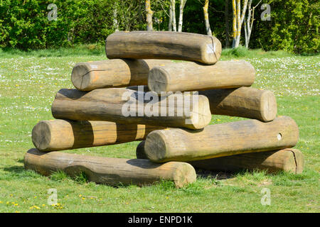 Holzscheit Klettern Apparat in einem Park. Stockfoto