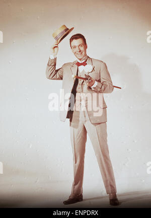 Der Wiener Schauspieler, Sänger Und Entertainer Peter Alexander, Studioaufnahme, 1959. Österreichischer Schauspieler und Sänger Peter Alexander Stockfoto