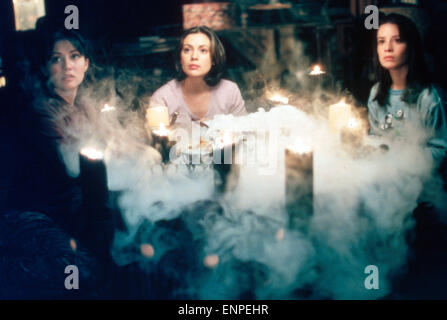 Bezaubert, aka: Charmed - Zauberhafte Hexen, Fernsehserie, USA 1998-2006, Staffel 1, Episode 9: "Die Hexe ist zurück" Monia: Stockfoto