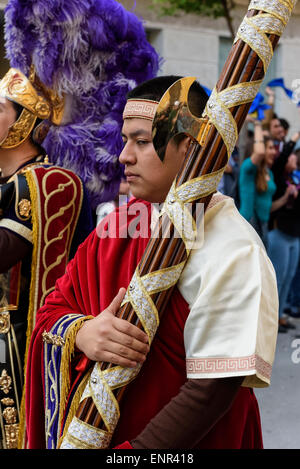 Prozession der Bruderschaft Paso Morado am Karfreitags-Prozession der Semana Santa (Karwoche) in Lorca, Provinz Murcia, Spanien Stockfoto