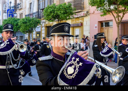 Prozession der Bruderschaft Paso Morado am Karfreitags-Prozession der Semana Santa (Karwoche) in Lorca, Provinz Murcia, Spanien Stockfoto