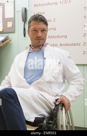 Hardy Krüger Jr. ist der neue ärztliche Direktor bei der deutschen TV-Serie "Notruf Hafenkante". Erste Episode ist in 2015 Featuring: Hardy Krüger Jr.. Wo: Hamburg, Deutschland bei: 5. November 2014 Stockfoto