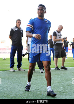 Udine, Italien. 10. Mai 2015. Sampdoria vorwärts Fils Samuel Eto'o während der italienischen Serie A-Fußballspiel zwischen Udinese und Sampdoria Genua am 10. Mai 2015, im Friaul-Stadion. Bildnachweis: Simone Ferraro / Alamy Live News Stockfoto