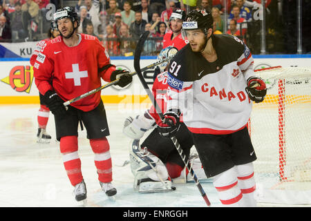 Prag, Tschechische Republik. 10. Mai 2015. Tyler Seguin (CAN) feiert ein Ziel während der Ice Hockey World Championship Gruppe A Spiel Schweiz gegen Kanada in Prag, Tschechische Republik, 10. Mai 2015. © Michal Kamaryt/CTK Foto/Alamy Live-Nachrichten Stockfoto