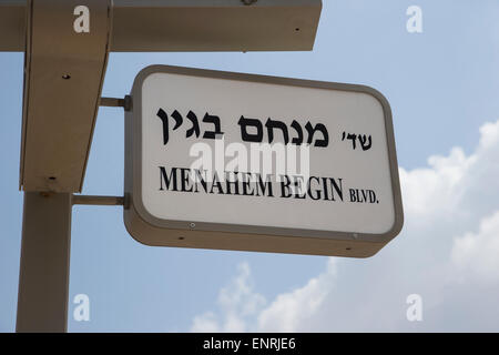 Menahem Begin Boulevard Straßenschild in Ashdod, Israel Stockfoto