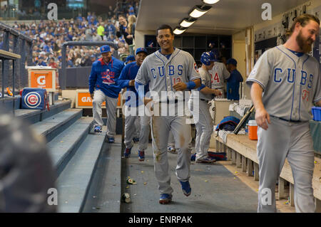 Milwaukee, WI, USA. 9. Mai 2015. Chicago Cubs Shortstop Starlin Castro #13 während die Major League Baseball Spiel zwischen den Milwaukee Brewers und den Chicago Cubs im Miller Park in Milwaukee, Wisconsin. John Fisher/CSM/Alamy Live-Nachrichten Stockfoto