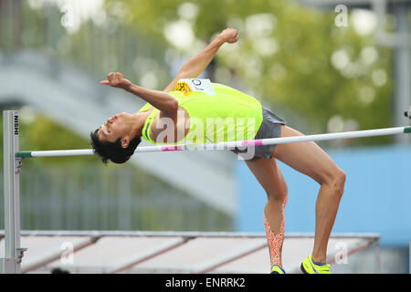 Kawasaki, Herren hoch springen Todoroki Stadium, Kanagawa, Japan. 10. Mai 2015. Naoto Tobe Leichtathletik: IAAF World Challenge Seiko Golden Grand Prix in Kawasaki, Hochsprung Todoroki Stadium, Kanagawa, Japan. Bildnachweis: YUTAKA/AFLO SPORT/Alamy Live-Nachrichten Stockfoto