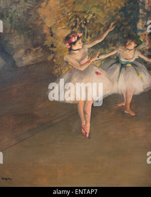 ActiveMuseum 0006322.jpg / zwei Dansers auf einer Bühne Degas war fasziniert von Balletten. Thesen Tänzer sind wahrscheinlich die Ballett des Rosen Pariser Oper während der Aufführung von Mozarts Don Giovanni durchführen. 22.01.2014 - / 19. Jahrhundert Sammlung / aktive Museum Stockfoto