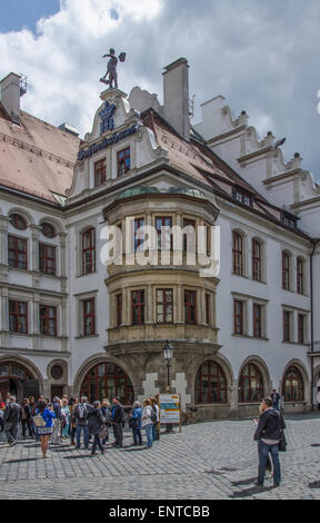 Das Hofbräuhaus bin Platzl, Münchens berühmte "Hofbräuhaus" wurde gegründet im Jahre 1589 durch den Herzog von Bayern, Wilhelm V. Stockfoto