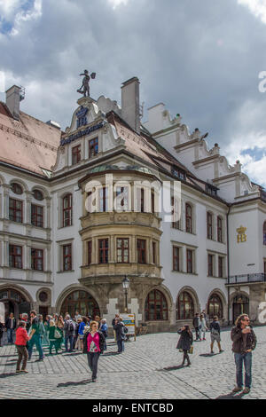 Das Hofbräuhaus bin Platzl, Münchens berühmte "Hofbräuhaus" wurde gegründet im Jahre 1589 durch den Herzog von Bayern, Wilhelm V. Stockfoto