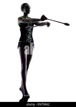 eine Kaukasische Frau Ausübung rhythmische Gymnastik in der Silhouette isoliert auf weißem Hintergrund Stockfoto