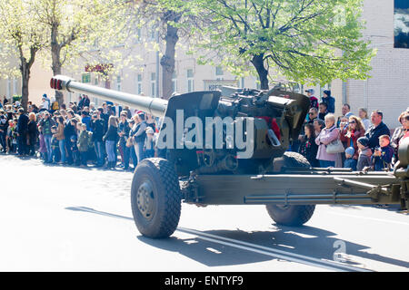 9. Mai 2015; Belarus, Borisov: Illustration Parade der Tag des Sieges in Borisov. Bewegung von militärischer Ausrüstung. Stockfoto