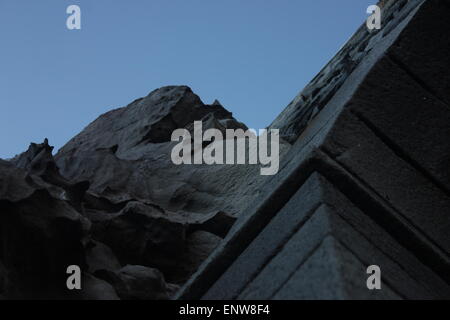 Ponta Sol alten Kai-Detail auf der Insel Madeira, vor dem Sonnenaufgang. Stockfoto