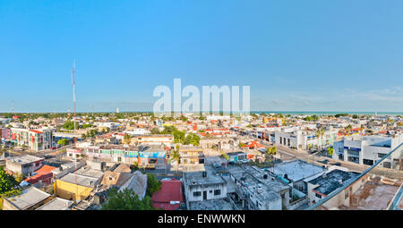 Chetumal, Mexiko - 26. April 2014: Panorama der Innenstadt in Chetumal, Mexiko. Stockfoto