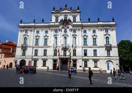 Prager Erzbischofspalast Hradcany Bezirk Stockfoto