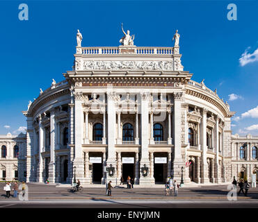 Das Burgtheater (En: Hoftheater) das österreichische Nationaltheater in Wien. Stockfoto