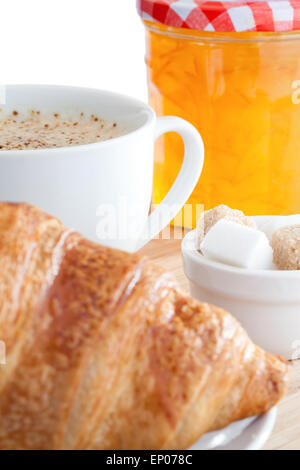 Frühstück mit Kaffee, Marmelade und croissants Stockfoto