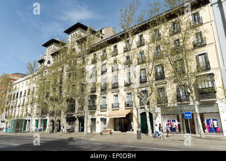 Calle Serrano im Stadtteil Salamanca, Madrid, Spanien Stockfoto