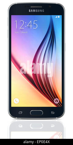 Black Sapphire Samsung Galaxy S6 auf weißem Hintergrund. Stockfoto