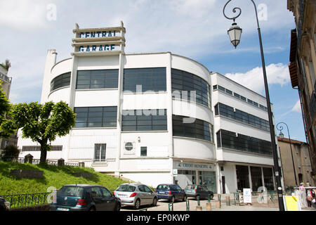 Central Garage Limoges Frankreich. Weiß Art-Deco-Architektur im Jahre 1934 gebaut. Stockfoto