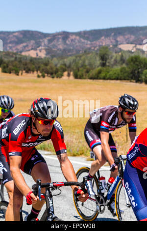 Daniel Oss und Roy Curvers in der Amgen Tour Of California 2015 Stufe 3 Ausreißergruppe Stockfoto