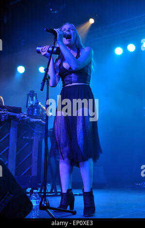 Raleigh, North Carolina, USA. 10. März 2000. BRITTANY HOLLJES Gruppe DELTA RAE durchführen im Ritz © Tina Fultz/ZUMA Draht/Alamy Live News Stockfoto