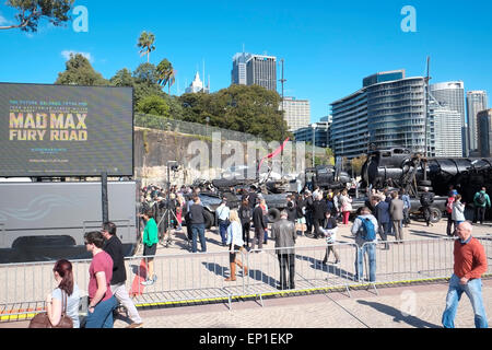 Sydney, Australien. 13. Mai 2015. Mad Max-Fury Road kam nach Sydney für die Filmpremiere und setzen auf eine Promo am circular quay Stockfoto