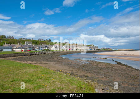 Die Mündung des Flusses Lossie und die Stadt Lossiemouth auf den Moray Firth.  SCO 9787. Stockfoto