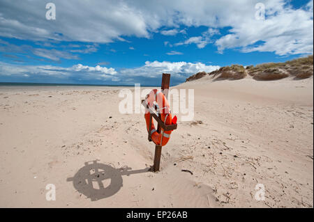 Rettungsschwimmer Ring an Sandstraenden im East Beach Sands Lossiemouth, Morayshire, Schottland.  SCO 9794. Stockfoto