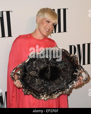 Beverly Hills, Kalifornien, USA. 12. Mai 2015. Rosa im Ankunftsbereich für 63. jährlichen BMI Pop Awards, The Beverly Wilshire Hotel, Beverly Hills, CA 12. Mai 2015. Bildnachweis: Everett Collection Inc/Alamy Live-Nachrichten Stockfoto