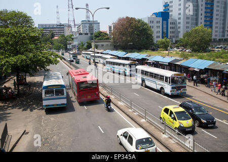 Verkehr im zentralen Stadtteil von Colombo, Sri Lanka, Asien Stockfoto