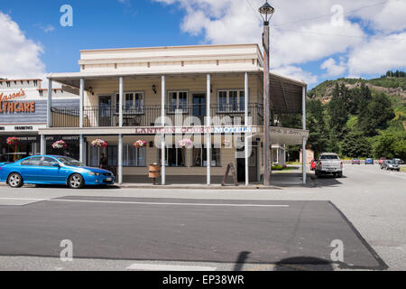 Die Hauptstraße in Reefton, erste Stadt in der südlichen Hemisphäre zu Strom im Jahr 1888, Neuseeland. Stockfoto