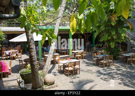 Hof-Café im Barefoot Shop, Colombo, Sri Lanka, Asien Stockfoto