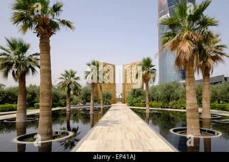 Ansicht der Verfassung Denkmal innen neue Al-Shaheed-Park in Kuwait Kuwait-Stadt. Stockfoto