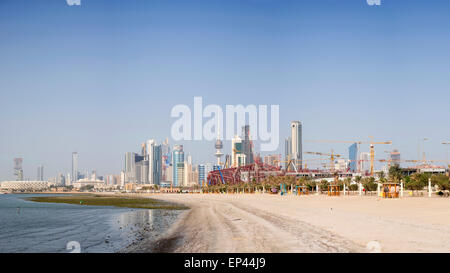Skyline der Innenstadt von Kuwait City in Kuwait Stockfoto