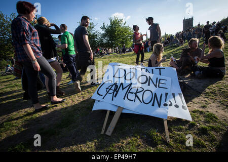 13. Mai 2015. Tausende versammeln sich in Bristol, UK, gegen die neu gewählte konservative Regierung zu protestieren. Stockfoto