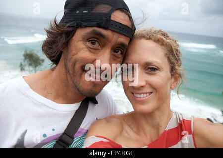 Ein paar Erfassung einen Moment auf ihrer Reise nach Byron Bay, Australien. Stockfoto