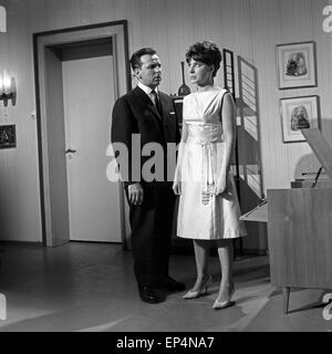 Nie Hab' Ich Nie Entwicklungsstudie, Fernsehspiel, Deutschland 1961, Regie: Allan A. Buckhantz, Monia: Georg Thomalla, Violetta Ferrari Stockfoto