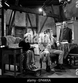 Der Rote Hahn, Fernsehfilm, Deutschland 1962, Regie: John Olden, Monia. Inge Meysel, Heinz Reincke, Rudolf Platte Stockfoto