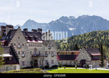 Schlosshotel Schloss Kranzbach, Klais, Karwendelgebirge, Werdenfelser Land, Upper Bavaria, Bavaria, Germany Stockfoto