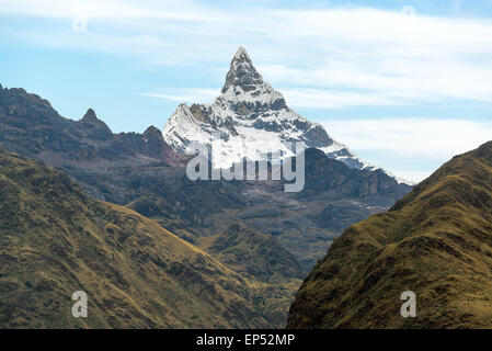 Blick auf den Alpamayo Mountain in der Cordillera Blanca in der Nähe von Huaraz, Peru Stockfoto