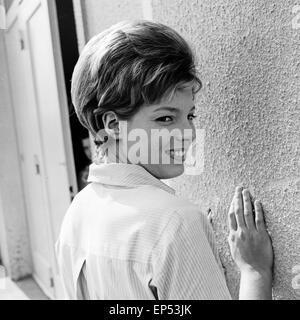 Deutsche plant Katrin Schaake, Deutschland 1960er Jahre. Die deutsche Schauspielerin Katrin Schaake, Deutschland der 1960er Jahre. Stockfoto