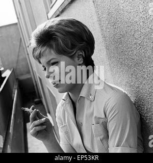 Deutsche plant Katrin Schaake, Deutschland 1960er Jahre. Die deutsche Schauspielerin Katrin Schaake, Deutschland der 1960er Jahre. Stockfoto