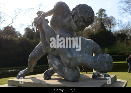 eine Statue in den Besitz des national Trust Studley Royal und Brunnen Abtei Wassergärten Stockfoto
